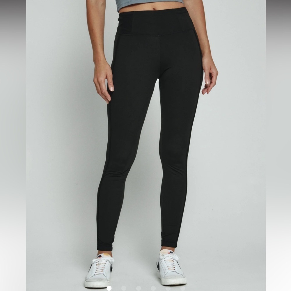 7 Diamonds Core High Waisted Leggings
